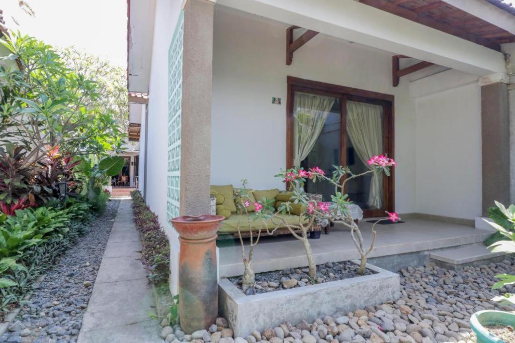 Villa Dende Lombok Tanjungkarang エクステリア 写真