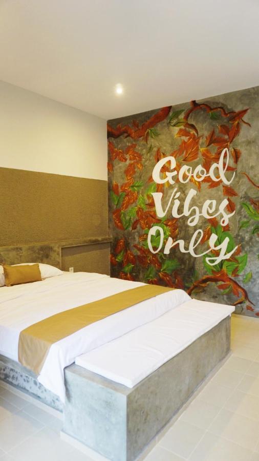 Villa Dende Lombok Tanjungkarang エクステリア 写真